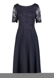 Kleid Kurz 1/2 Arm female
