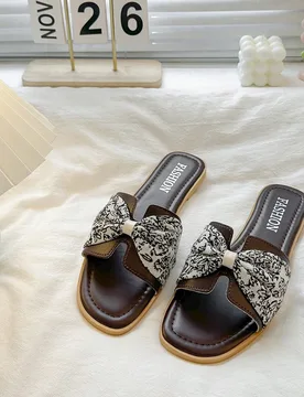 Sandalias planas para mujer con diseño de lazo, chanclas de playa de verano para vacaciones de fin de semana al aire libre - Shein - FashionsVida