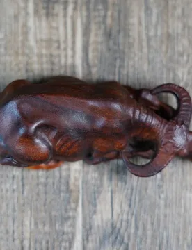 Natural lightning-struck peach wood "Twisting the Universe" green ox -held pendant, hand-carved wooden ornament - Aliexpress - FashionsVida