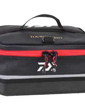 Daiwa Tournament Surfcasting 11l Cooler Bag Black / Red 30 x 23 x 16 cm unisex - Daïwa - FashionsVida