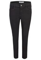Ornella Sporty female