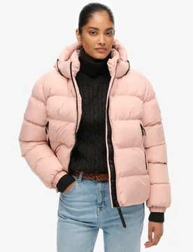 Superdry Damen Kapuzen-sportpufferjacke Pink - Größe: 46 - 129.99 - FashionsVida