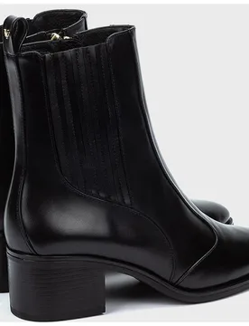Botines de tacón de mujer de piel con cremallera y tacón bloque en color - Martinelli - FashionsVida