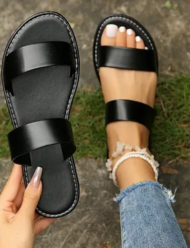 Sandalias planas blancas para mujer, estilo europeo y americano con diseño sencillo para la playa, sandalias casuales para exteriores con correas cru - Shein - FashionsVida