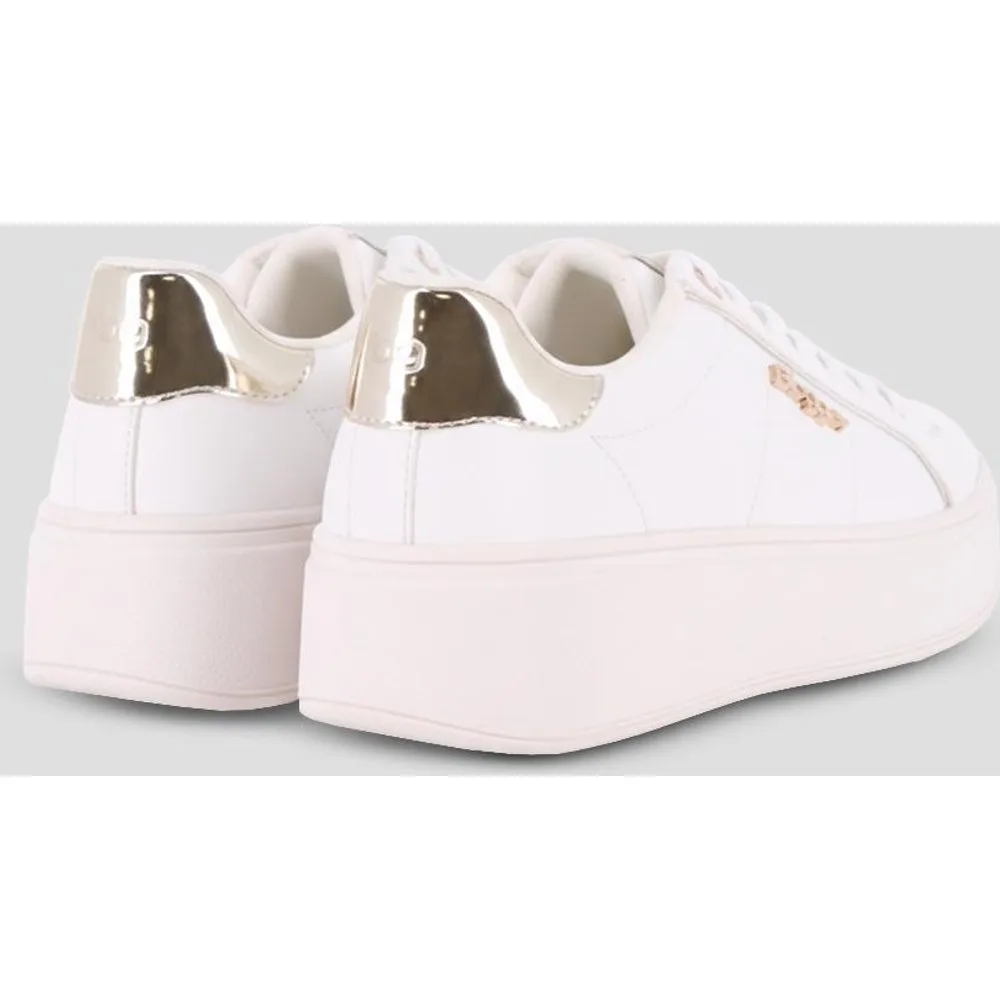 Zapatillas básicas d emujer con plataforma con cordones - Blogger - FashionsVida