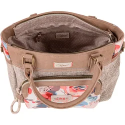 Bolso de mano con diseño refinado