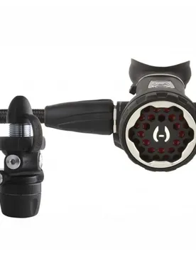 Set Di Regolatori Subacquei 150lx Dc7 Din