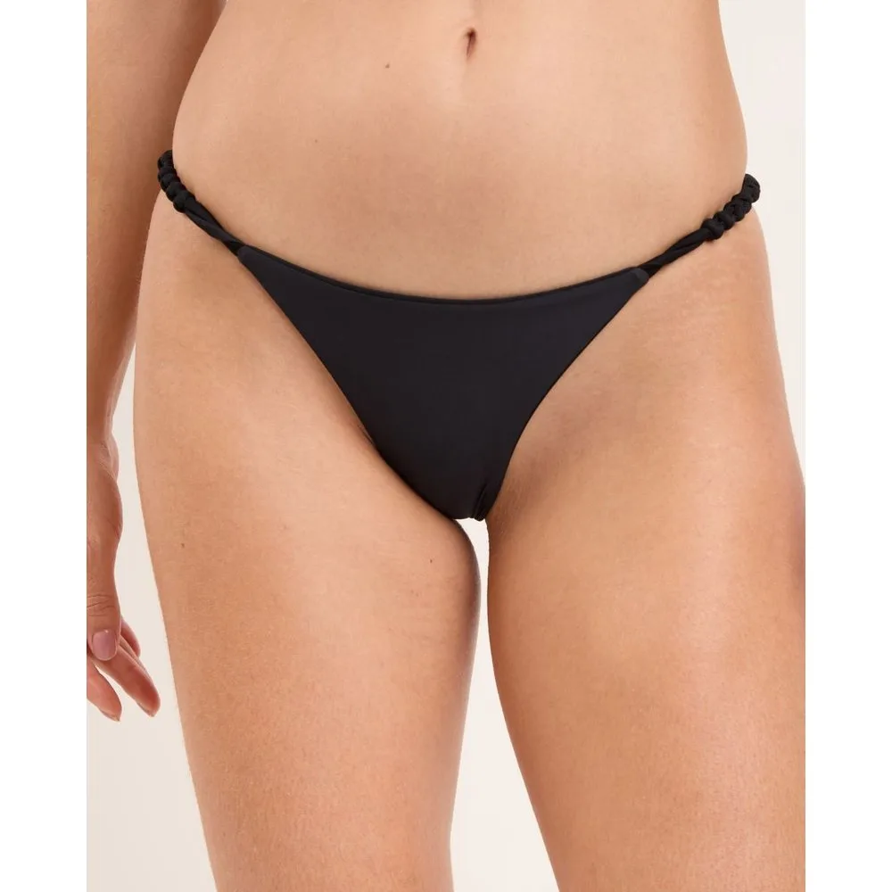 Braga de bikini brasileña lisa - Río de Sol - FashionsVida