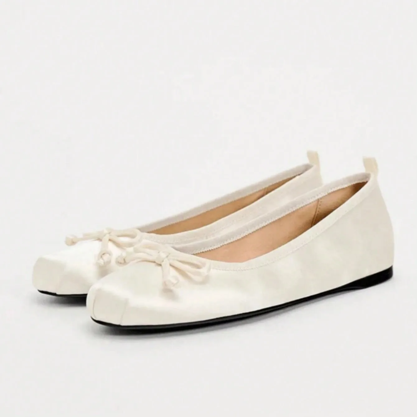 Primavera/Verano Nuevas Llegadas Zapatos de Mujer, Bailarinas con Decoración de Lazo - Shein - FashionsVida