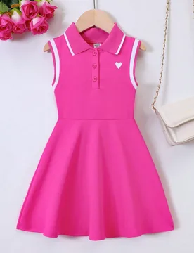 Vestido sin mangas con cuello acanalado, estampado de corazón y ribete a rayas, estilo preppy para niña, ropa de vuelta al colegio, ropa de otoño p - Shein - FashionsVida