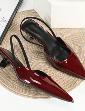 Tacones altos de punta cerrada con tacón de gatito de 4 cm para mujer, bombas de vestido de fiesta burdeos, sandalias de tacón estrecho y puntiagudo - Shein - FashionsVida