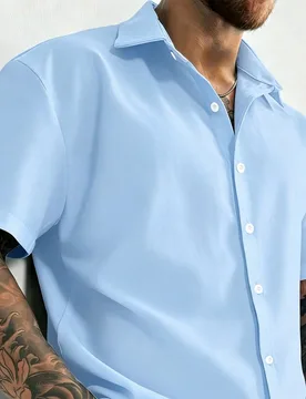 Camisa de botones de manga corta de unicolor para hombre, verano - Shein - FashionsVida