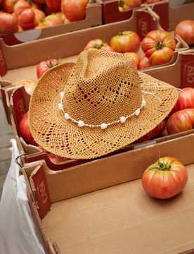 Niza raffia-effect hat with hearts