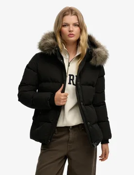 Superdry Damen Everest Classic Pufferjacke Black - Größe: 36 - 179.99 - FashionsVida