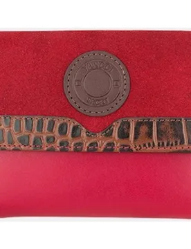 Monedero billetero pequeño de mujer , en piel roja con combiancion de serraje en el mismo color y tira de coco marron al final de la so - Yancci - FashionsVida
