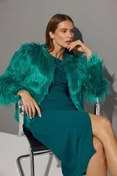Women's Faux Fur Coat in Green Size: 16 - Green - Size: 16