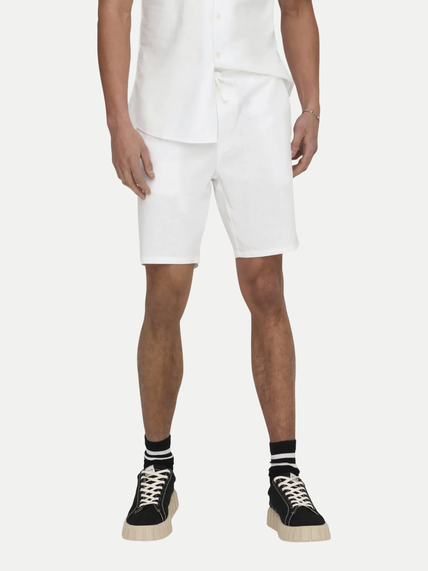 Only & Sons Shorts Linus Weiß XL - ONLY & SONS - FashionsVida