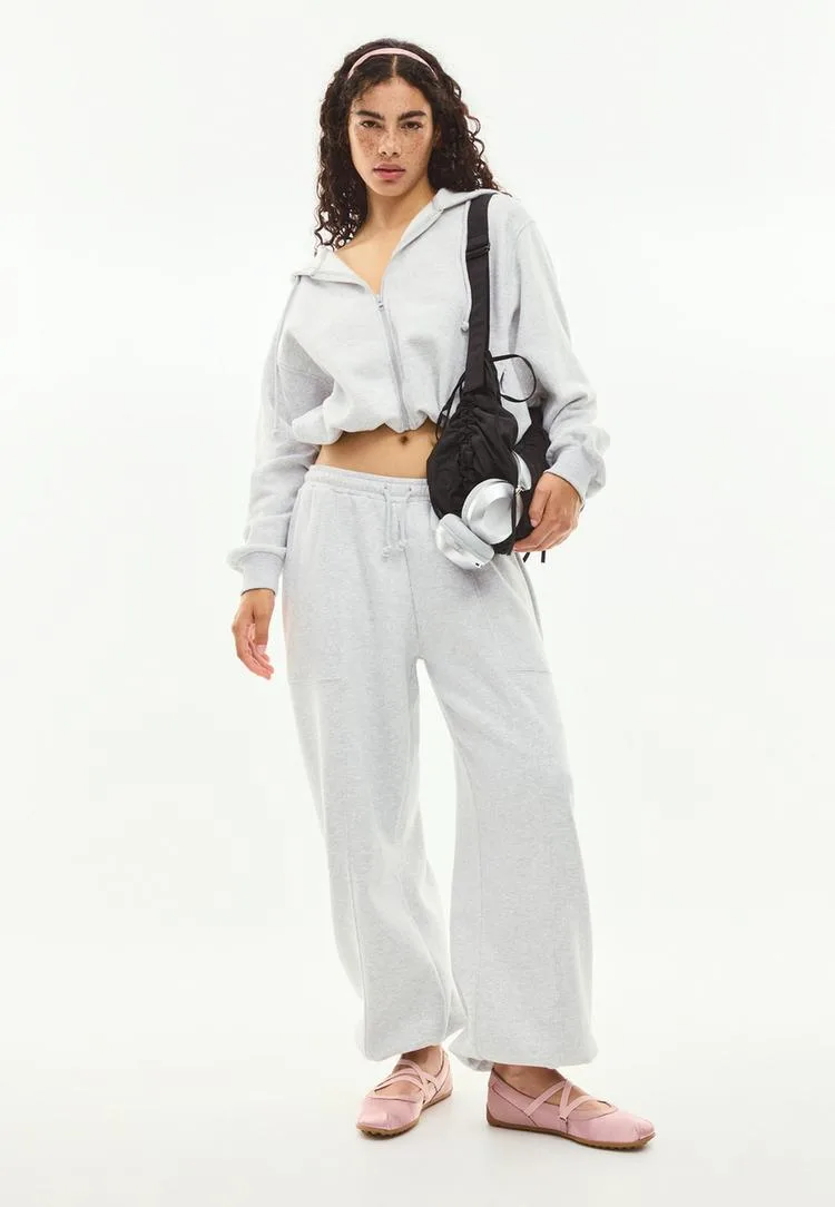 Sweatshirt mit Volumendetail Grau Melange L - Stradivarius - FashionsVida