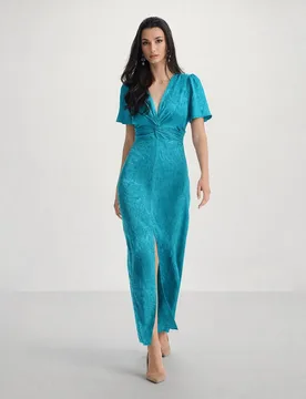 Vestido midi de manga corta y abertura central - Veneno en la piel - FashionsVida