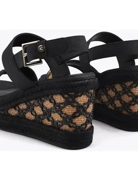 Sandalias de cuña efecto rafia metalizada - Lola Casademunt - FashionsVida