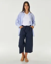 Camicia oversize azzurra in puro cotone a righe bianche con taschino a filo sul petto