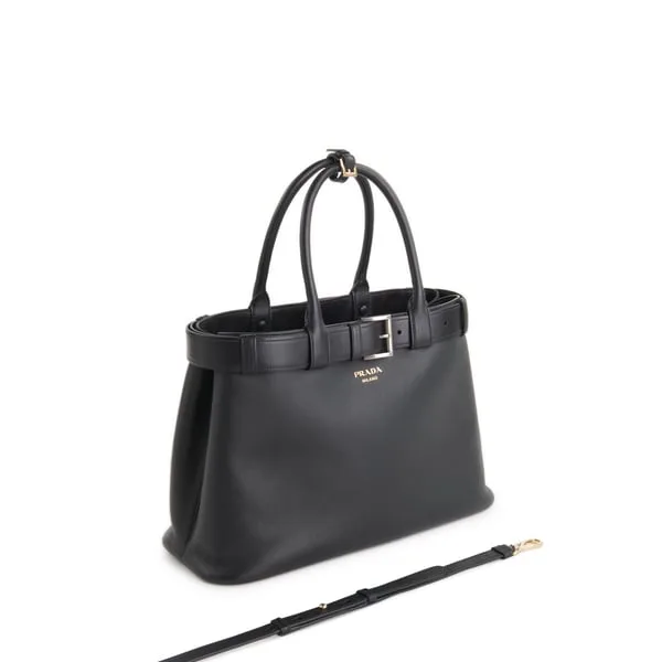 Prada Sac à main en cuir Buckle - Prada - FashionsVida