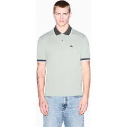 Polo de hombre manga corta con punto a contraste en cuello y mangas