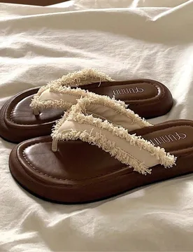 Sandalias tipo chanclas de mujer para verano, estilo hada de playa en color marrón, con flecos y borlas, plataforma gruesa elevada, punta abierta, aj - Shein - FashionsVida