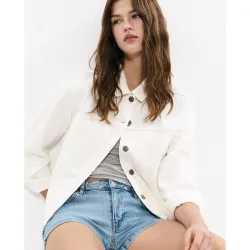 Chaqueta de mujer con bolsillos grandes