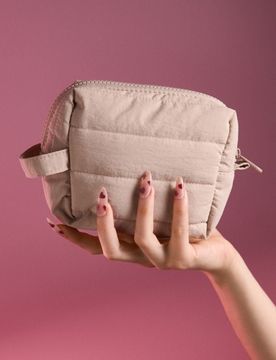 Pochette trucco trapuntata con manico - beige