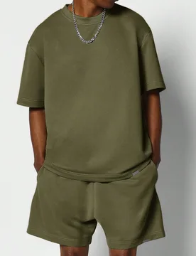 Conjunto de 2 piezas con camiseta de manga corta de ajuste regular y pantalón corto - Shein - FashionsVida