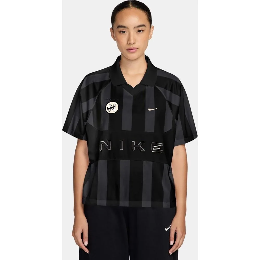 Camiseta de mujer Sportswear Street Stripe - Nike - FashionsVida