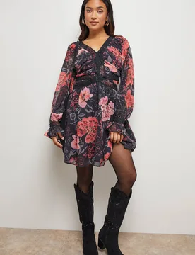 Petite Printed Lace Trim Gathered V Neck Mini Dress - Floral - Size: 8 - OASIS - FashionsVida