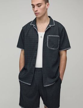 Herren Waffel-Struktur Kontrastnaht Regular Fit Hemd & Entspannte Shorts Set Black Größe Large