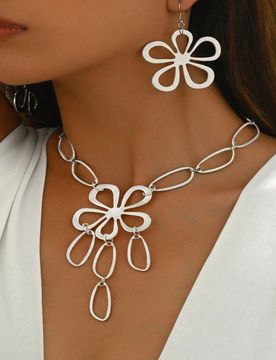 Set de 2 piezas de joyería: Collar con colgante floral asimétrico hueco geométrico de moda + 1 par de pendientes con colgante de flor hueca platead