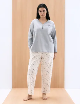 Pijama de mujer con camiseta print pantalón floral - Couchel - FashionsVida