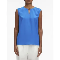 Blusa con escote en forma de ojo de cerradura