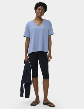 Soft Flow Studio V-Neck Relaxed T-Shirt Blue Denim female - Sweaty betty - FashionsVida