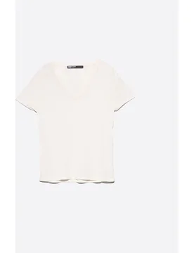 Camiseta de mujer fluida escote v - Bimba y Lola - FashionsVida