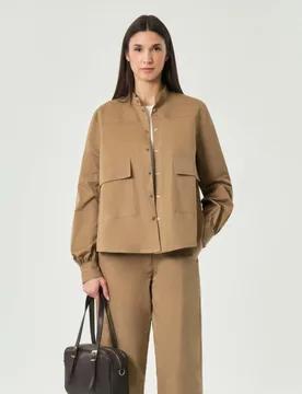 Giacca camicia color cammello con bottoni automatici e collo alla coreana - Hlo! - FashionsVida