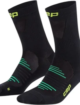 PRO RUN ULTRALIGHT SOCKS MID CUT Herren black 45-48+ - Cep - FashionsVida