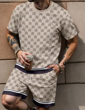 Conjunto casual de camiseta de manga corta y shorts con estampado geométrico para hombre, de corte holgado - Shein - FashionsVida