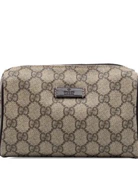 GG Supreme Pouch - Gucci - FashionsVida