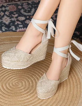 Sandalias de tacón de cuña D"Orsay para mujer, planas de plataforma tejida con correa de tobillo, zapatos casuales de plataforma gruesa para el vera - Shein - FashionsVida