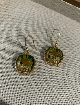 Niche trend retro Inlaid with golden flowers earrings for women's girl ear hook jewelry wholesale - Aliexpress - FashionsVida