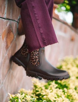Botines de agua para mujer con elásticos en animal print | CLAYTON
