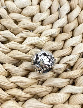 Pieza Colgante de estrella de mar, concha y corazón hueco de moda, adecuado para hacer pulseras, brazaletes y joyería DIY para mujeres, regalo del D - Shein - FashionsVida