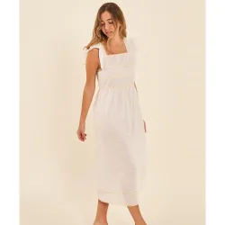 Camisón con bolillo en el pecho y faldón