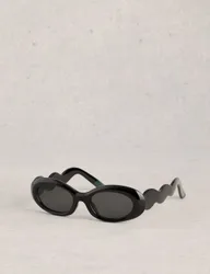 Oval Chunky Sunglasses Black female