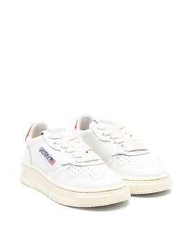 Sneakers basse per bambini con toppa con logo